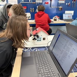 Workshopy Robofuture na naší škole v plném proudu